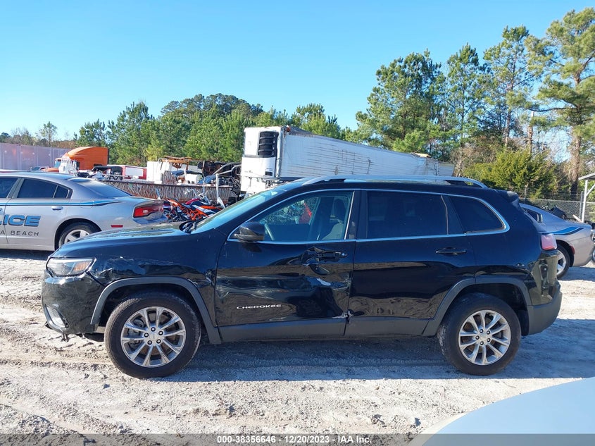 VIN 1C4PJLCX4KD120255 2019 JEEP CHEROKEE LATITUDE FWD