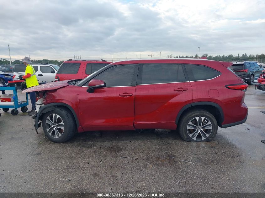 2022 TOYOTA HIGHLANDER HYBRID XLE/HYBRID BRONZE - 5TDGARAH7NS510368