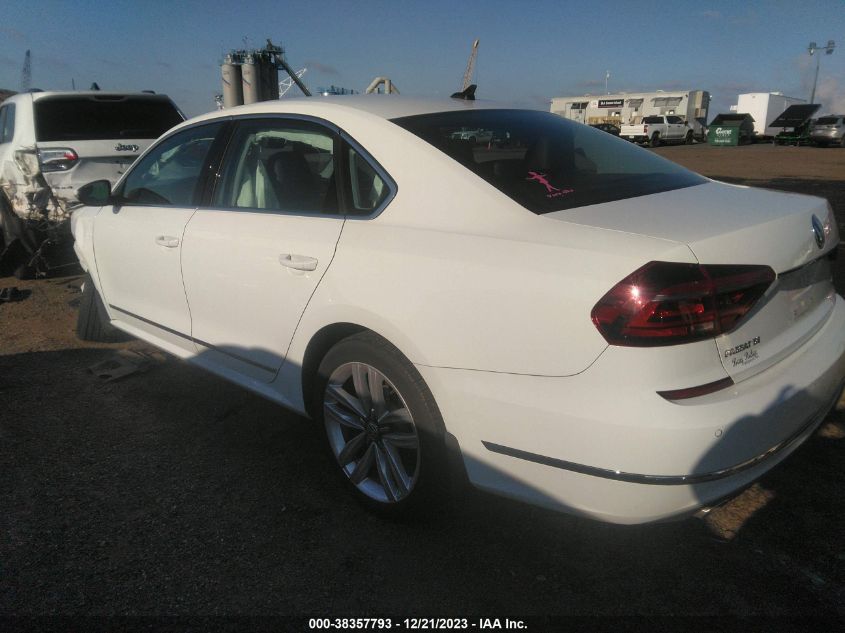 2017 VOLKSWAGEN PASSAT SE - 1VWGT7A32HC020426