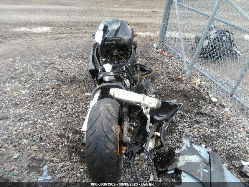 2004 SUZUKI GSX-R1000 JS1GT75A942104667
