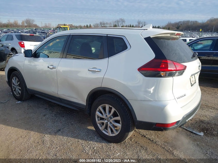 VIN KNMAT2MT3JP550586 2018 NISSAN ROGUE S/SV