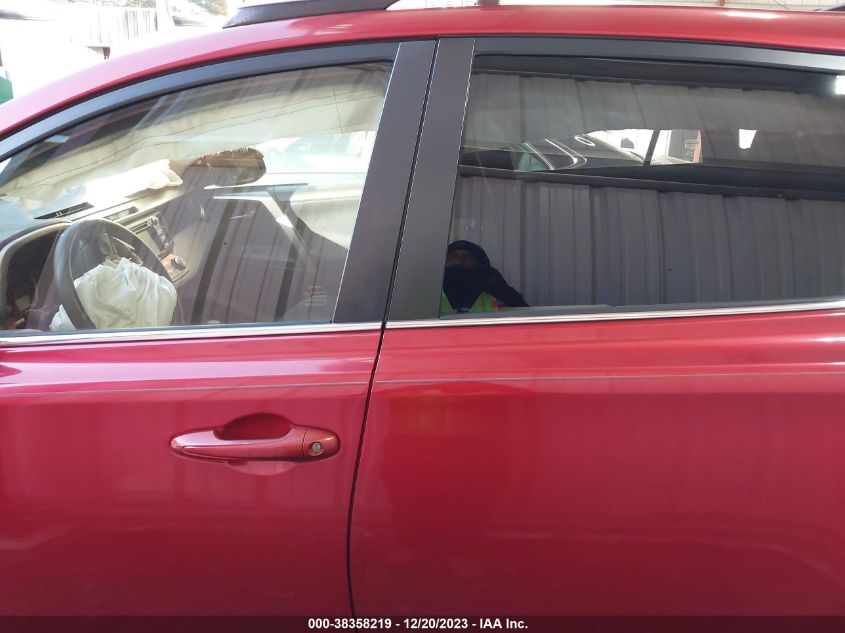 2014 TOYOTA RAV4 XLE - JTMWFREV3EJ022268