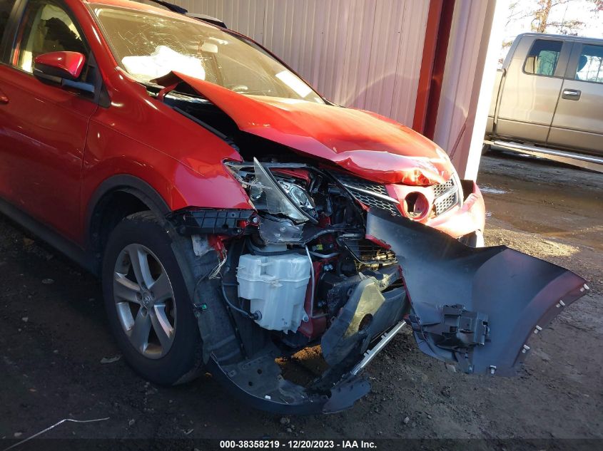 2014 TOYOTA RAV4 XLE - JTMWFREV3EJ022268