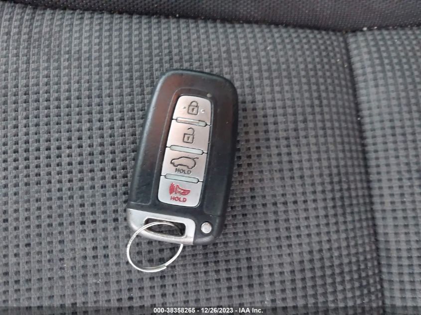 2013 HYUNDAI ELANTRA GT - KMHD35LE8DU081157