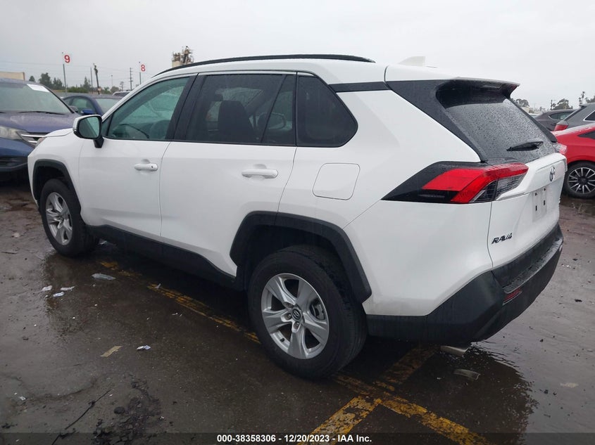 VIN 2T3W1RFV2MC098921 2021 TOYOTA RAV4 XLE/XLE PREMIUM