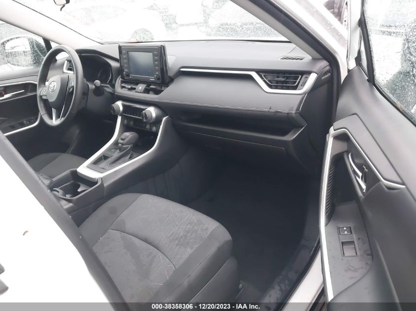 VIN 2T3W1RFV2MC098921 2021 TOYOTA RAV4 XLE/XLE PREMIUM