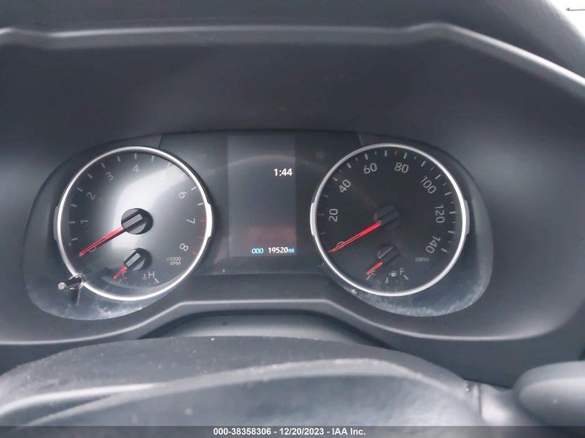 VIN 2T3W1RFV2MC098921 2021 TOYOTA RAV4 XLE/XLE PREMIUM