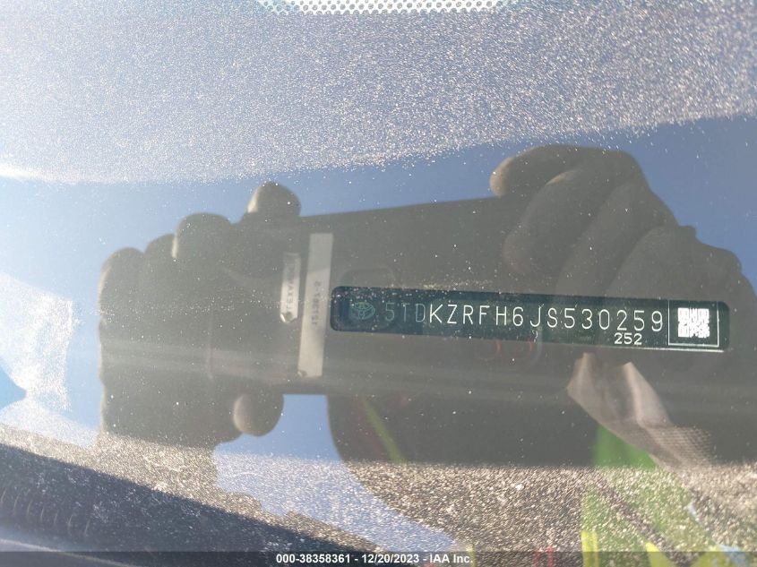 VIN 5TDKZRFH6JS530259 2018 TOYOTA HIGHLANDER SE/XLE