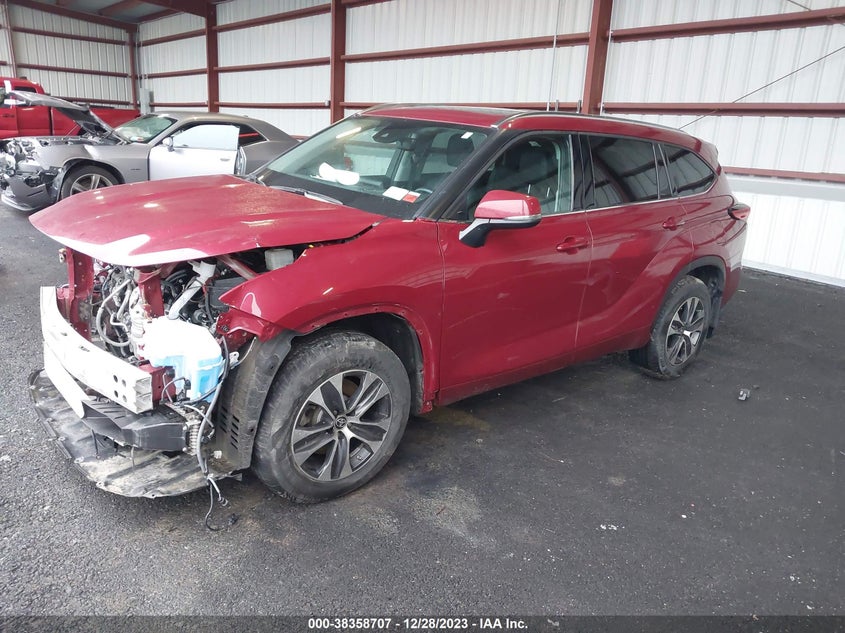 VIN 5TDHZRBH4MS531463 2021 TOYOTA HIGHLANDER XLE