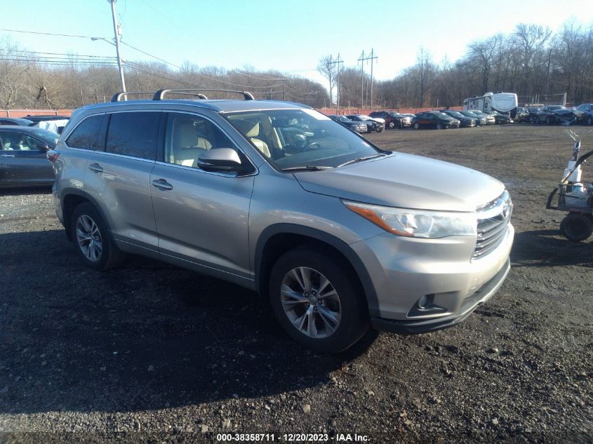 2015 TOYOTA HIGHLANDER XLE V6 - 5TDJKRFH3FS130831