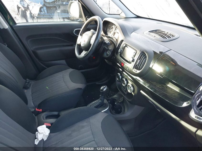 2015 FIAT 500L URBANA TREKKING - ZFBCFADH8FZ035054