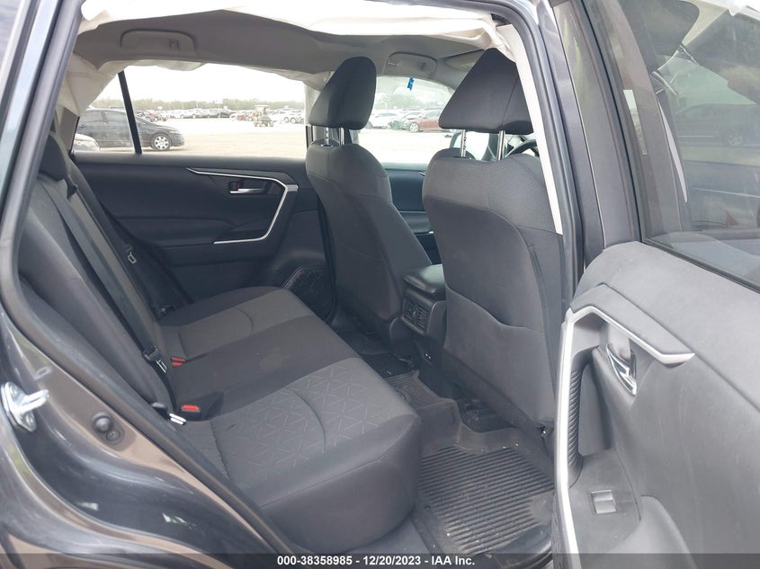 VIN 2T3W1RFV2MC129276 2021 TOYOTA RAV4 XLE/XLE PREMIUM