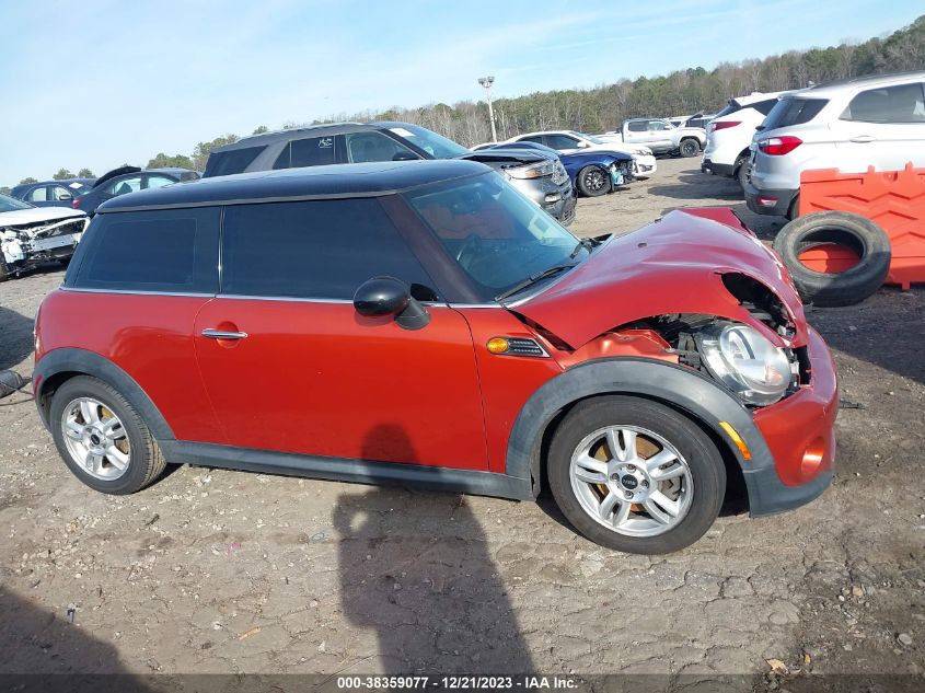 2013 MINI HARDTOP COOPER - WMWSU3C50DT686757