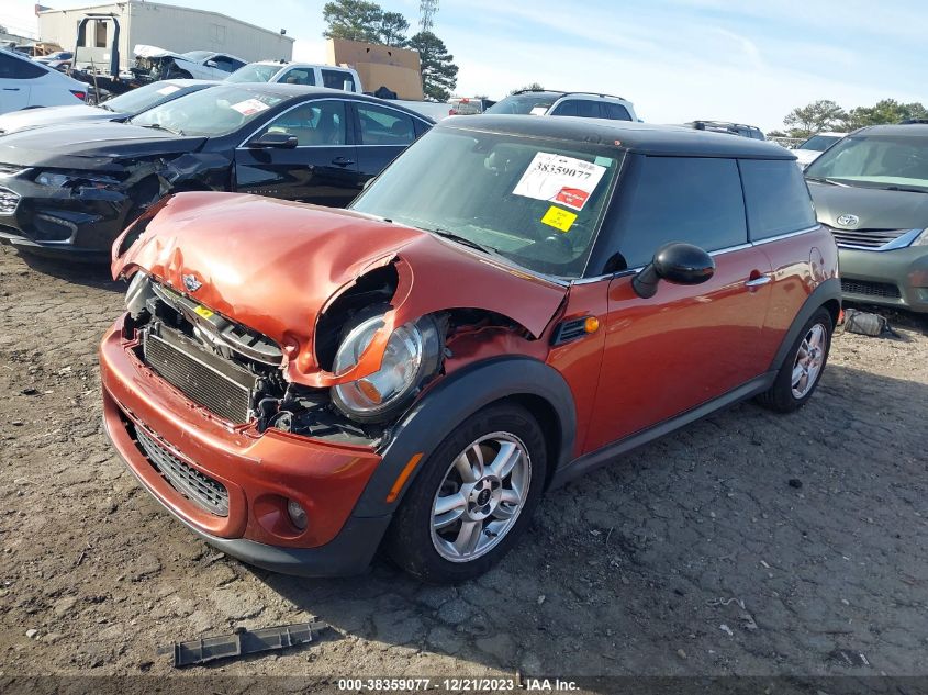 2013 MINI HARDTOP COOPER - WMWSU3C50DT686757
