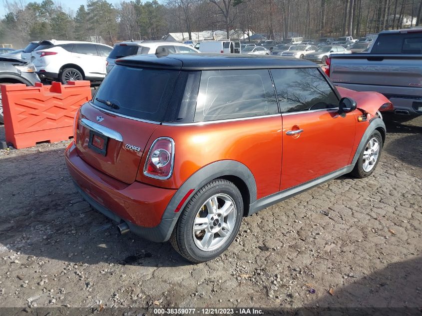 2013 MINI HARDTOP COOPER - WMWSU3C50DT686757