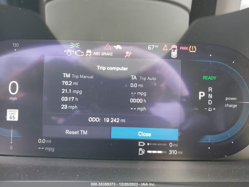 2023 VOLVO XC90 RECHARGE PLUG-IN HYBRID T8 PLUS DARK THEME 7-SEATER YV4H60CW1P1956400