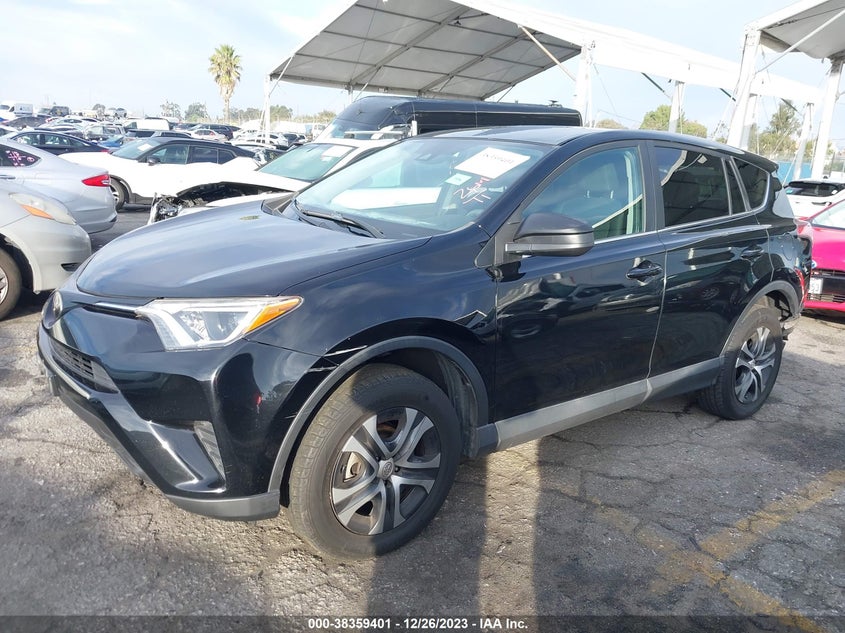 VIN 2T3ZFREV0JW504785 2018 TOYOTA RAV4 LE