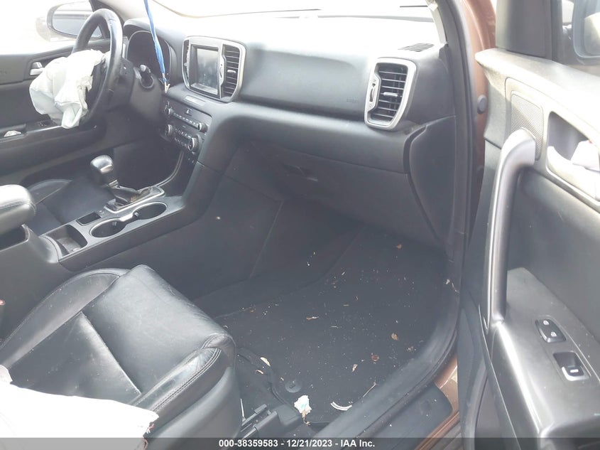 VIN KNDPN3AC0H7067808 2017 KIA SPORTAGE EX