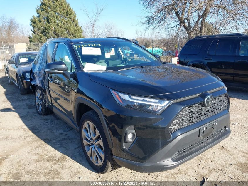 Lot #2525412967 2023 TOYOTA RAV4 XLE PREMIUM salvage car