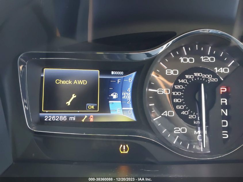 2013 LINCOLN MKX - 2LMDJ8JK8DBL26405