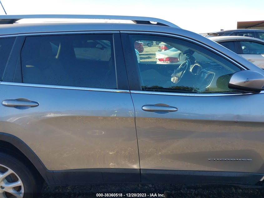 VIN 1C4PJLCS8HW652951 2017 JEEP CHEROKEE LATITUDE