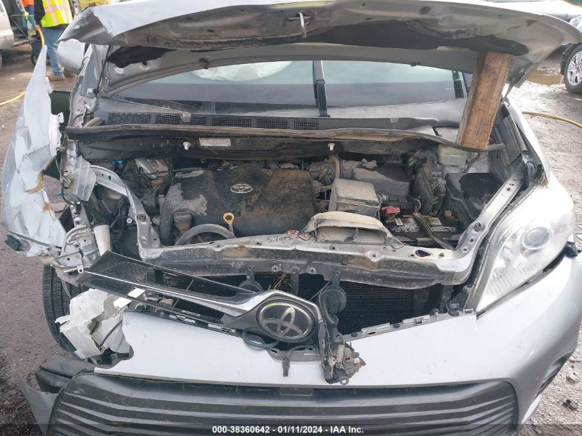 5TDYZ3DC7JS946674 2018 TOYOTA SIENNA, photo no. 10