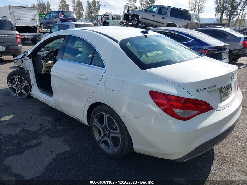 VIN WDDSJ4EB4KN764422 2019 MERCEDES-BENZ CLA 250