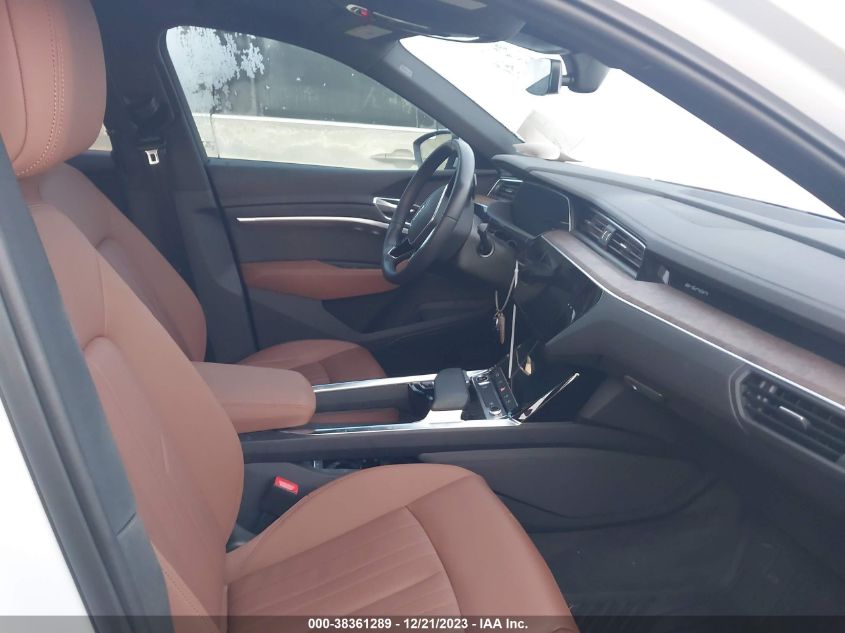 2022 AUDI E-TRON SPORTBACK SPORTBACK PREMIUM - WA11AAGE1NB007814