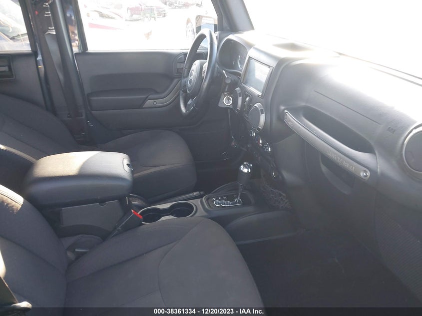 VIN 1C4BJWDG3HL528397 2017 JEEP WRANGLER UNLIMITED SPORT 4X4