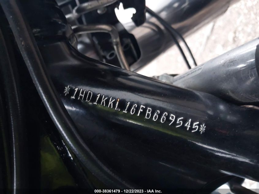 2015 HARLEY-DAVIDSON FLHTKL ULTRA LIMITED LOW 1HD1KKL16FB669545