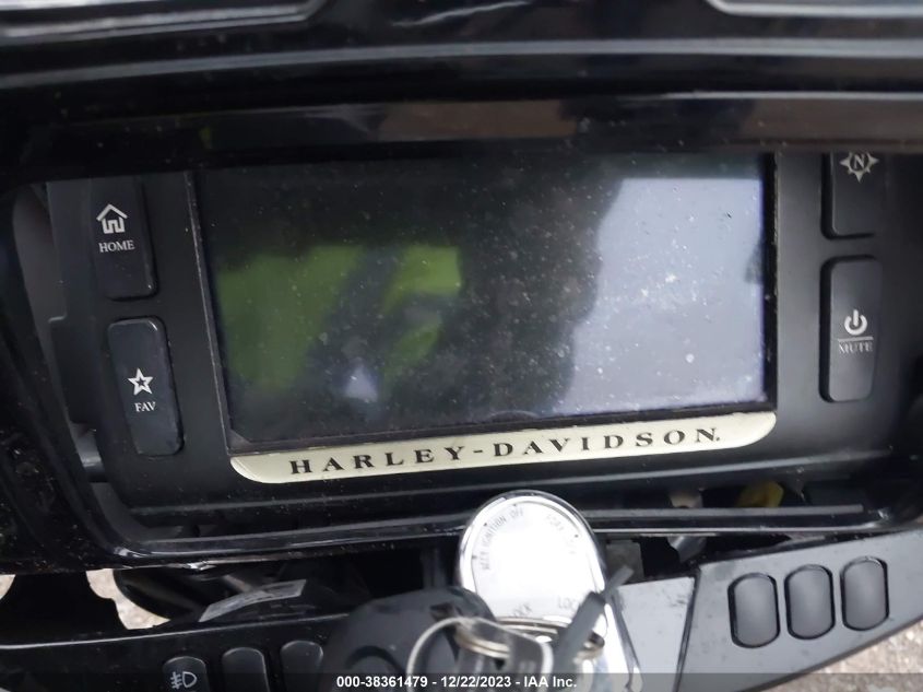 2015 HARLEY-DAVIDSON FLHTKL ULTRA LIMITED LOW 1HD1KKL16FB669545