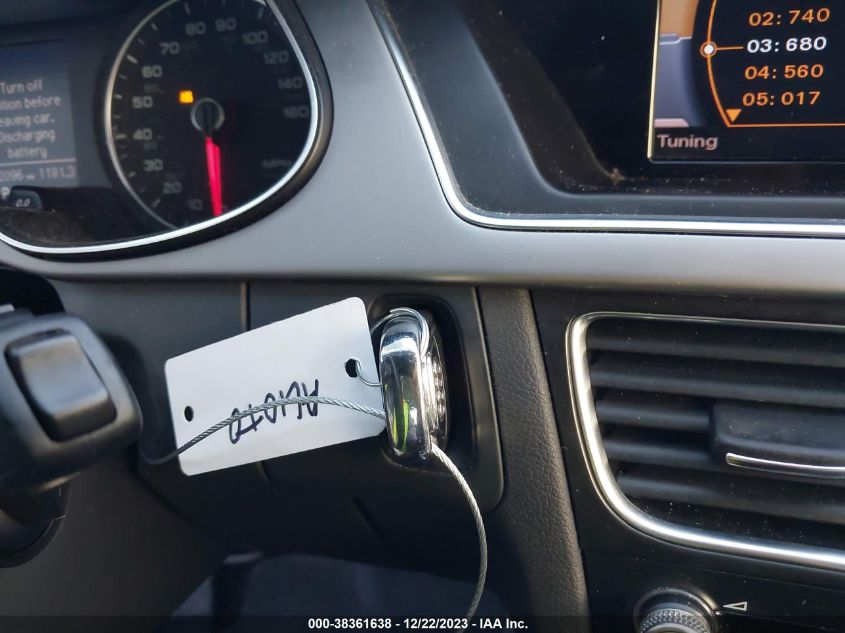 2013 AUDI A4 2.0T PREMIUM - WAUAFAFLXDN044278