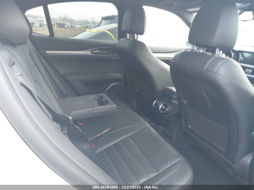 VIN ZASPAKBN5K7C58838 2019 ALFA ROMEO STELVIO TI