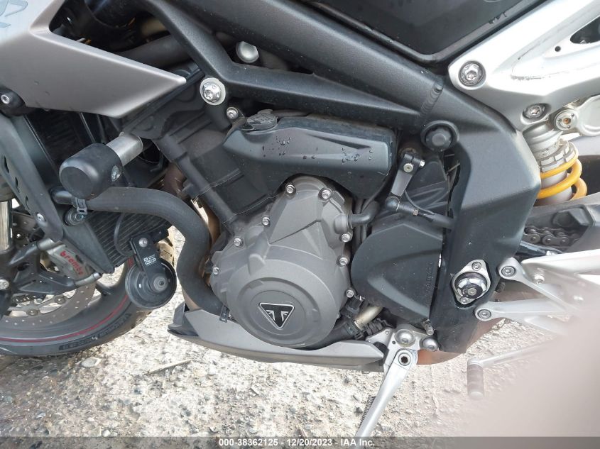 2018 TRIUMPH MOTORCYCLE STREET TRIPLE RS SMTA464S8JT812011