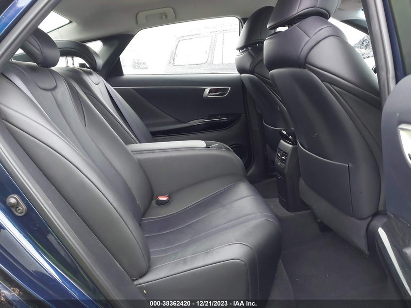 VIN JTDBVRBD8JA004565 2018 TOYOTA MIRAI