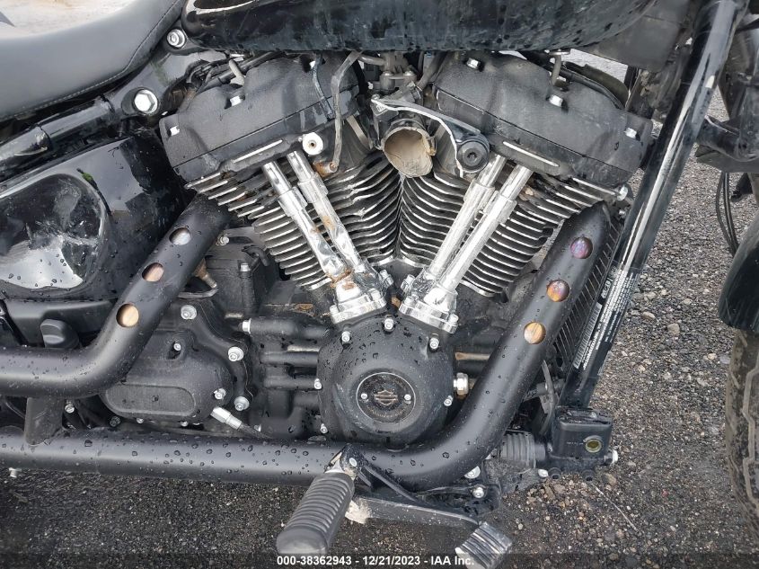 2023 HARLEY-DAVIDSON FXLRST 1HD1YXZ2XPB072704