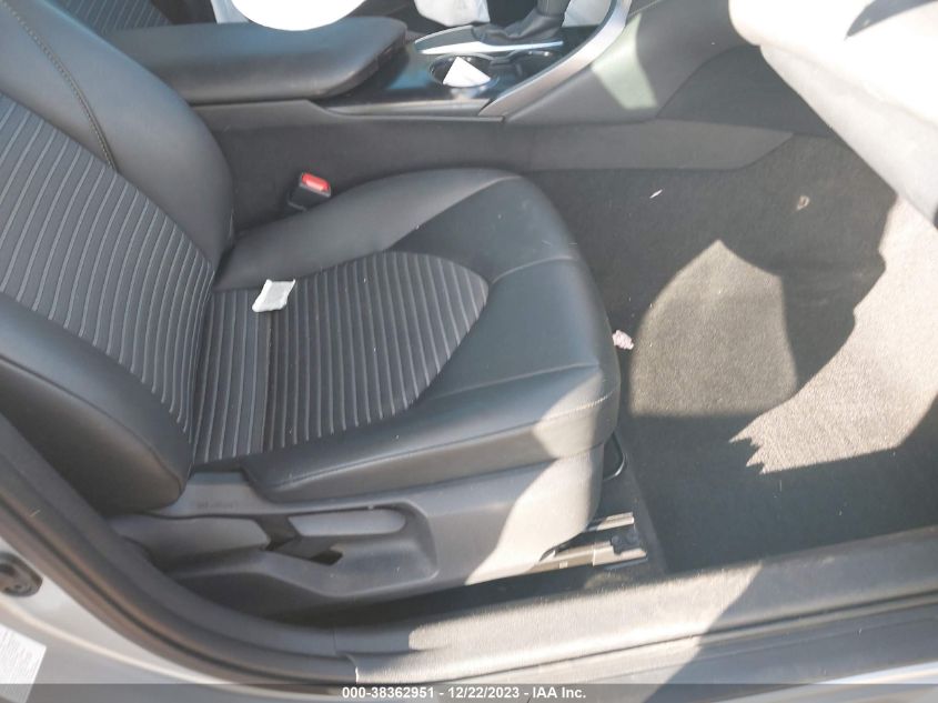 2018 TOYOTA CAMRY L/LE/XLE/SE/XSE - 4T1B11HK1JU128013