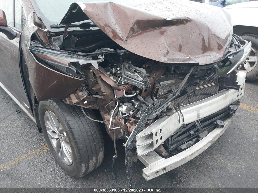 VIN 5TDYRKEC7MS072100 2021 TOYOTA SIENNA XLE