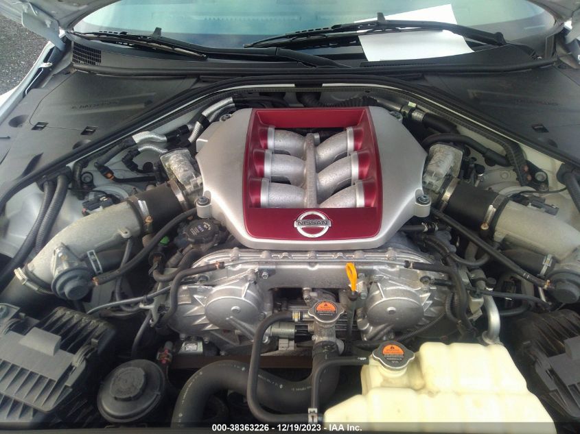 2013 NISSAN GT-R PREMIUM JN1AR5EF1DM260820