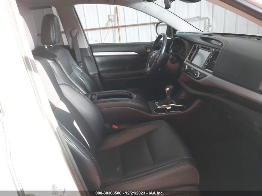 VIN 5TDJZRFH9HS406315 2017 TOYOTA HIGHLANDER SE/XLE