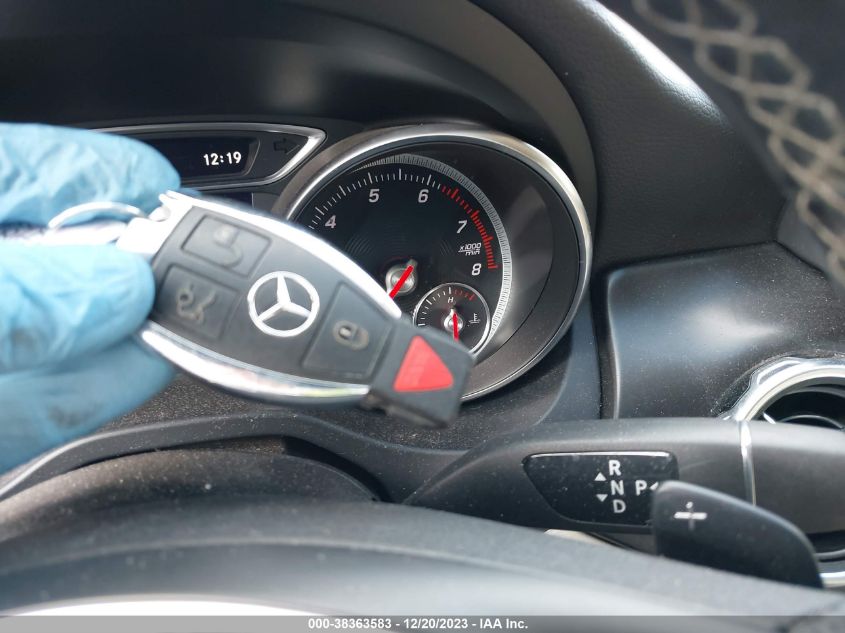 2019 MERCEDES-BENZ GLA 250 - WDCTG4EB4KJ553560