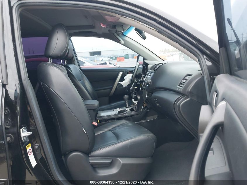 2013 TOYOTA HIGHLANDER PLUS/SE - 5TDZK3EH6DS097628