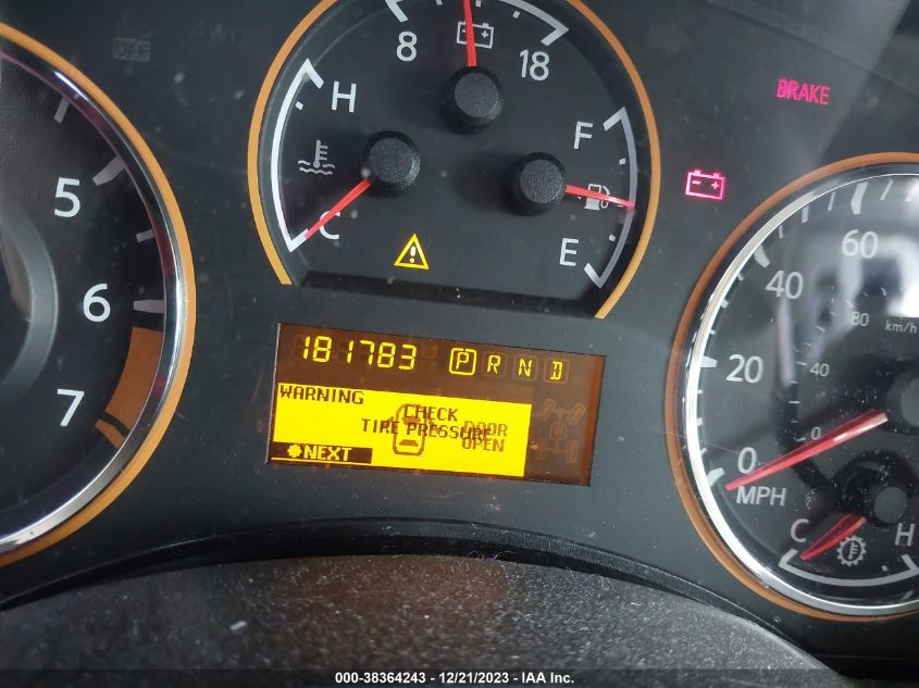 2014 NISSAN ARMADA SV/SL/PLATINUM - 5N1BA0ND2EN607685