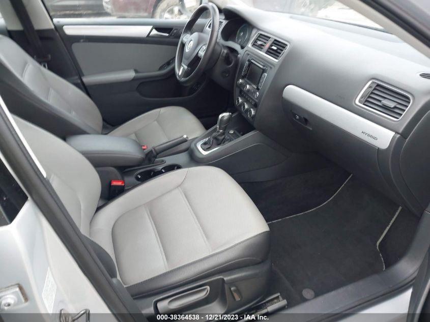 2013 VOLKSWAGEN JETTA HYBRID SEL 3VW637AJ6DM215738