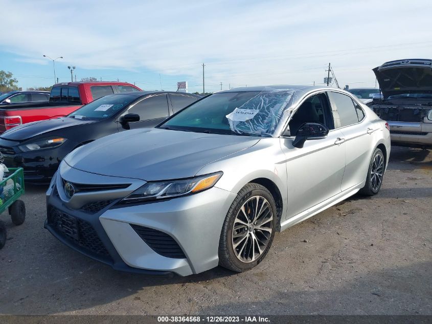 2018 TOYOTA CAMRY L/LE/XLE/SE/XSE - 4T1B11HK8JU100063