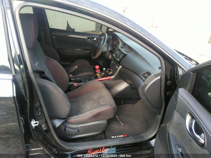 VIN 3N1CB7AP0HY305899 2017 NISSAN SENTRA NISMO