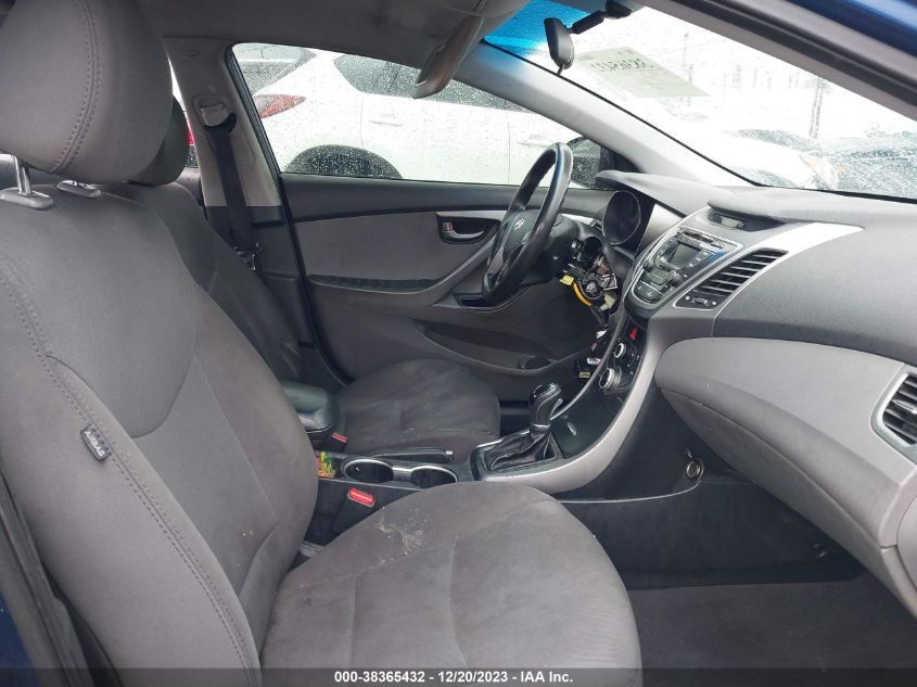 2016 HYUNDAI ELANTRA SE - 5NPDH4AE7GH739374