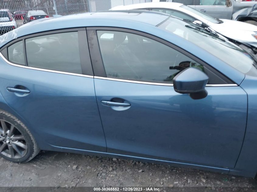 2018 MAZDA MAZDA3 TOURING - 3MZBN1V30JM260011
