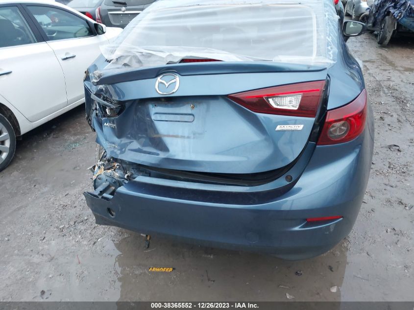2018 MAZDA MAZDA3 TOURING - 3MZBN1V30JM260011