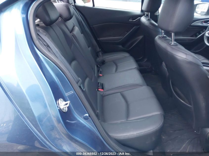 2018 MAZDA MAZDA3 TOURING - 3MZBN1V30JM260011